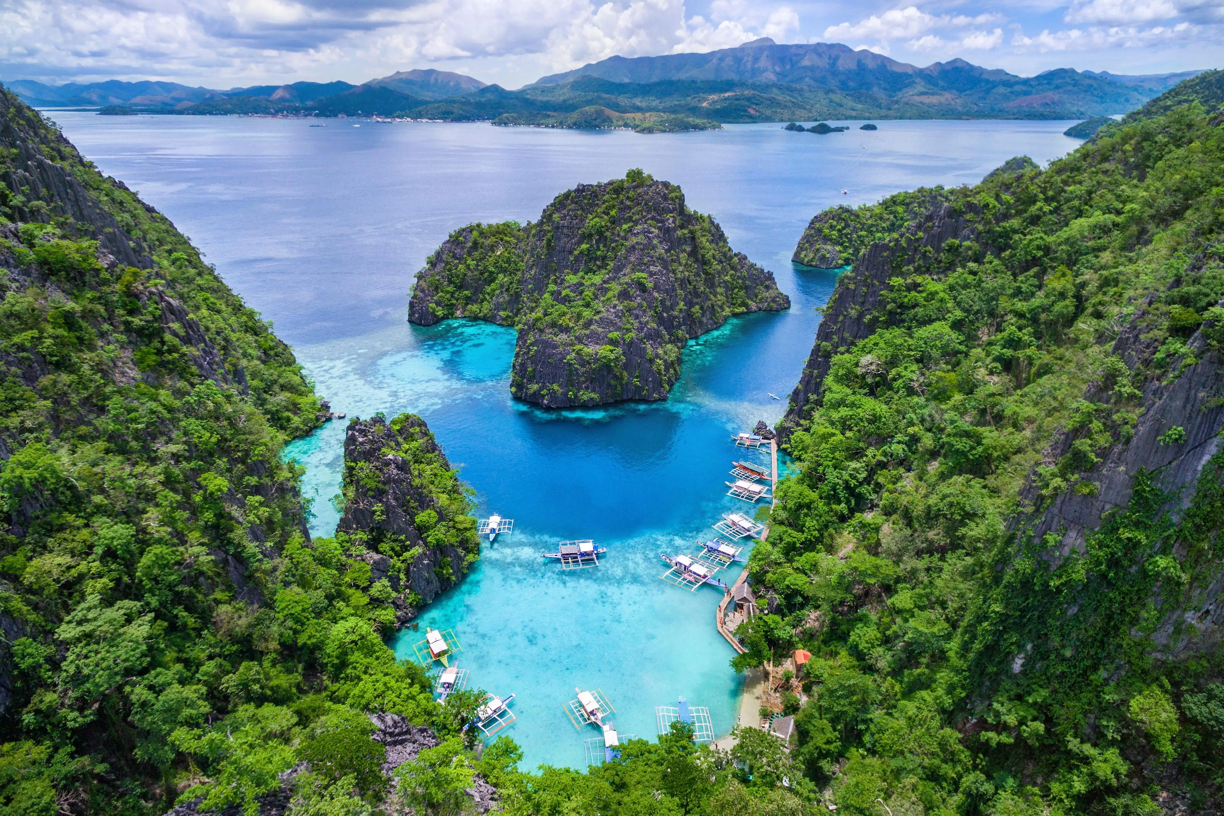 Pulau Coron: Surga Laut Tropis di Palawan, Filipina