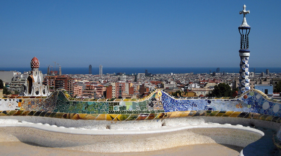 Park Güell: Harmoni Alam dan Seni di Jantung Barcelona