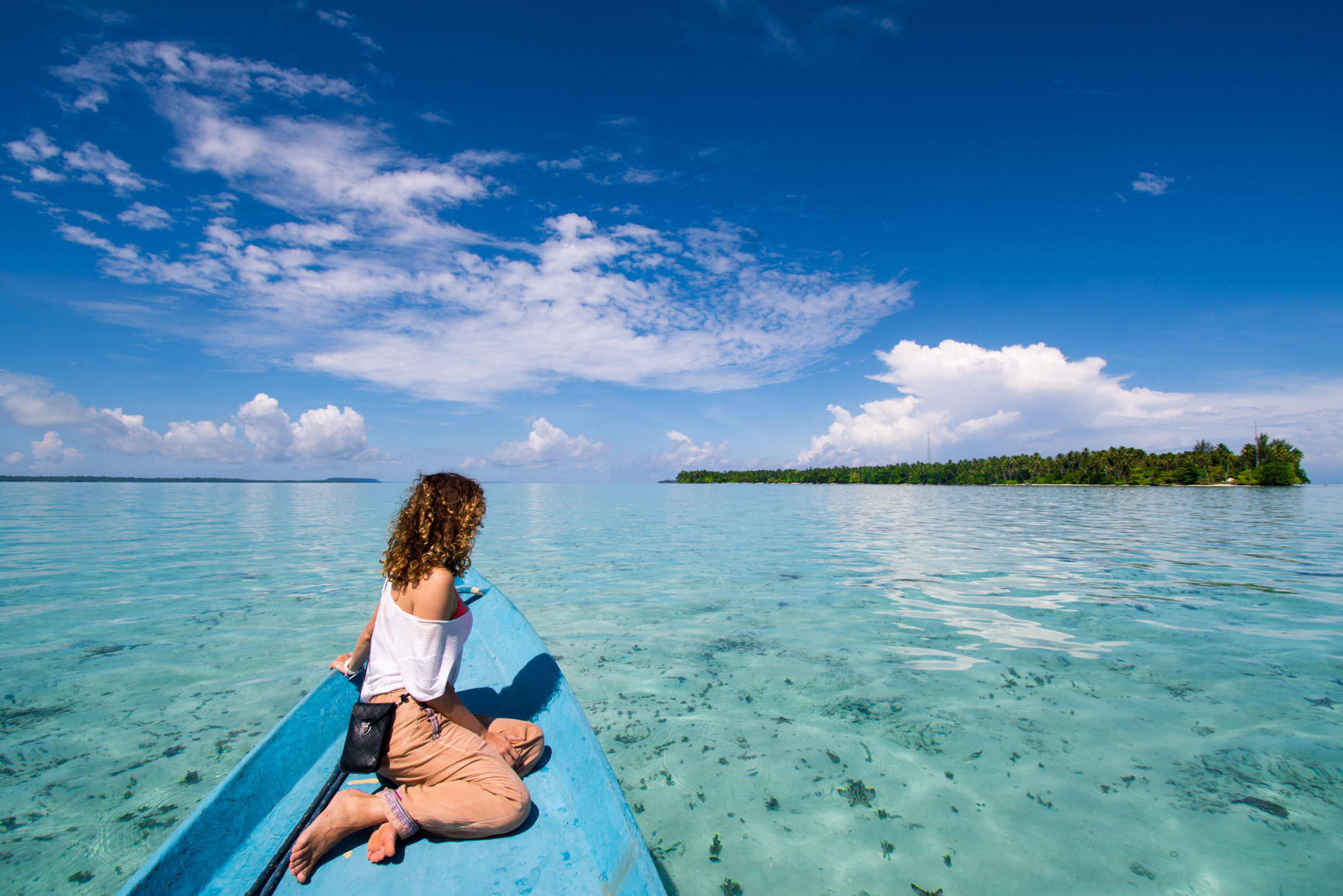 Pulau Biak: Keindahan Alam dan Budaya di Ujung Timur Indonesia