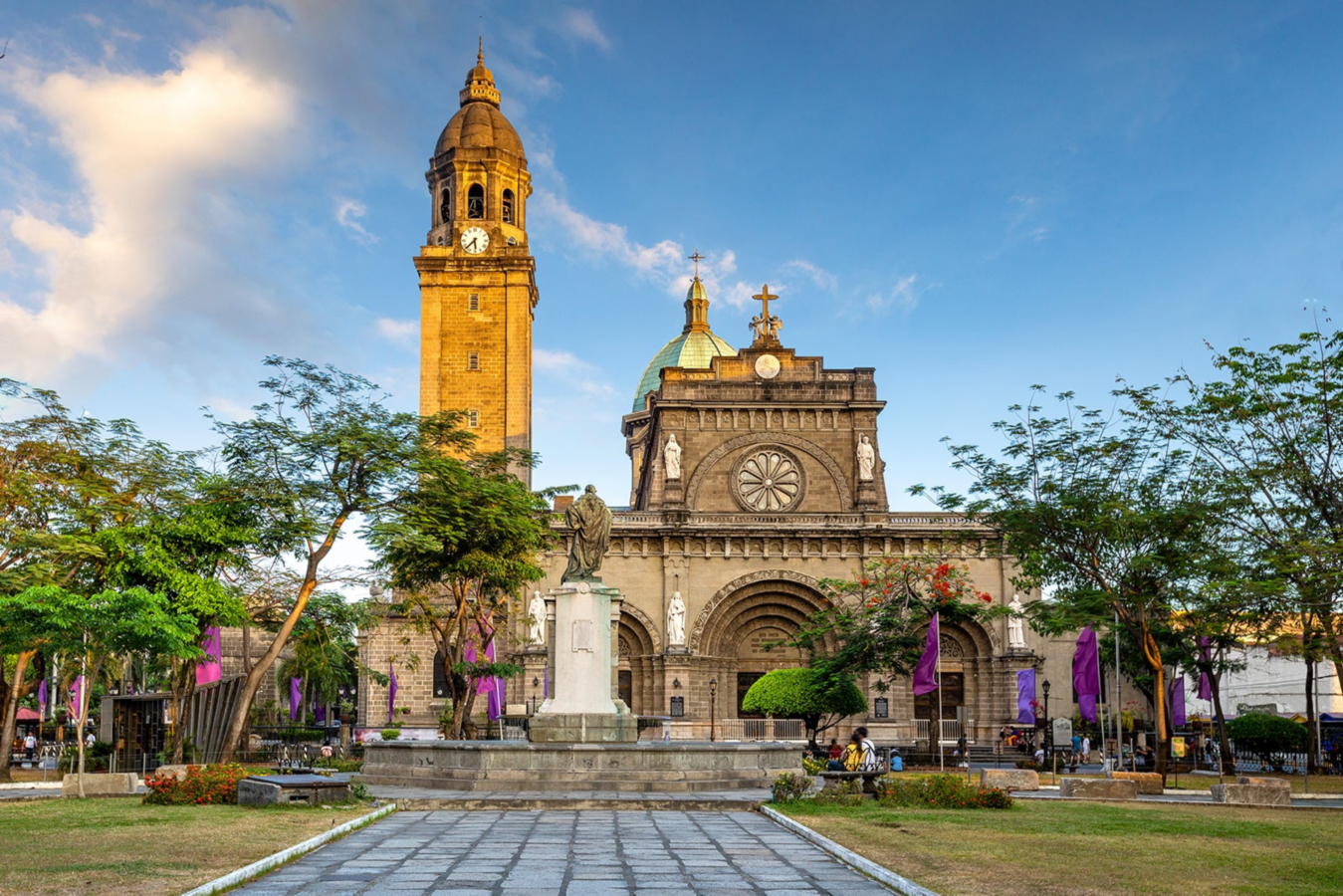 Intramuros: Kota Bersejarah di Jantung Manila, Filipina