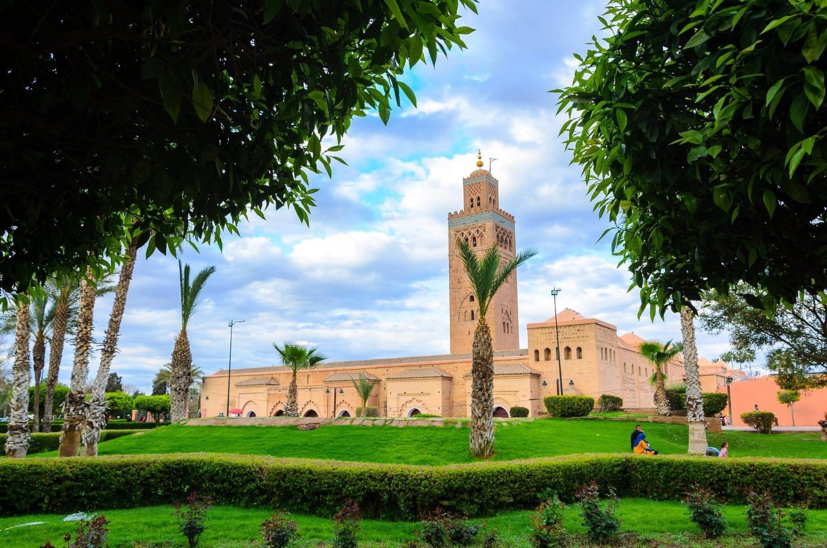 Masjid Koutoubia: Ikon Keagamaan dan Arsitektur Marrakesh