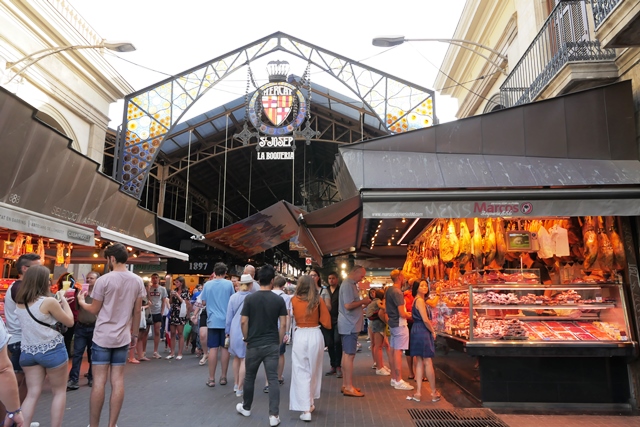 Pasar Boquería: Surga Kuliner di Jantung Barcelona