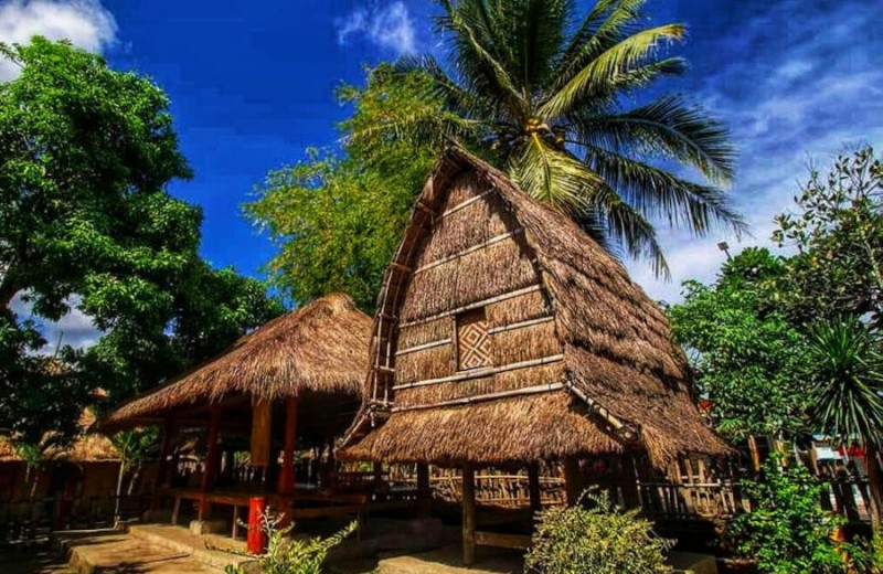 Keindahan dan Fungsi Rumah Adat Bale Sasaq di Bali