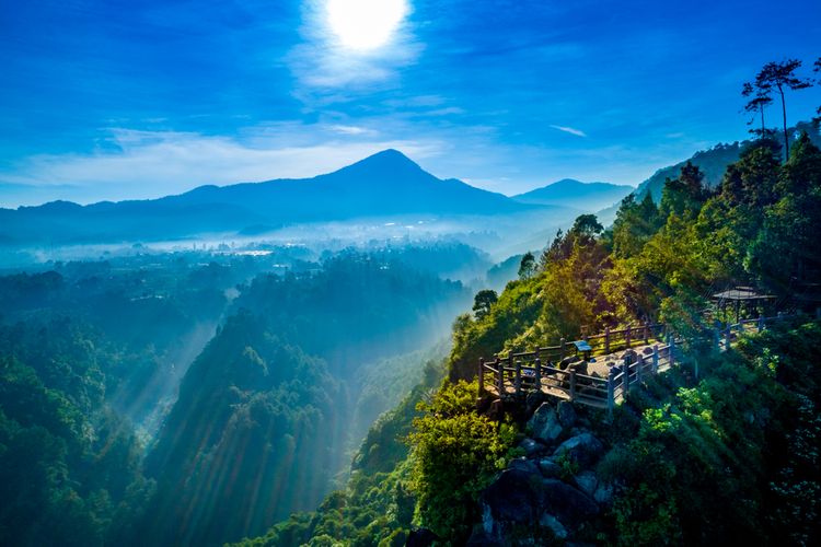 Keindahan Tebing Keraton: Surga Tersembunyi di Bandung
