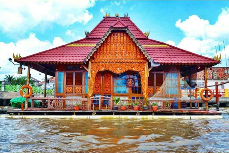 Keunikan Rumah Adat Rumah Rakit di Indonesia