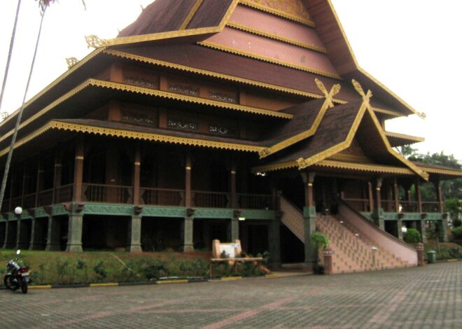 Keunikan Rumah Adat Selaso Jatuh Kembar di Sumatera Barat