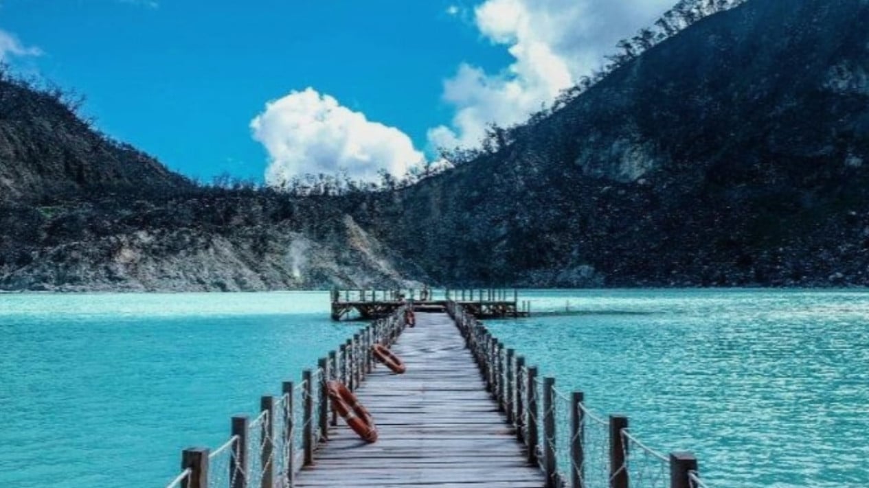 Pesona Alam Kawah Putih Ciwidey