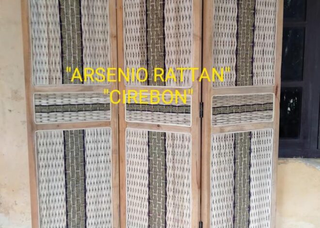 Pilihan Partisi Ruangan Sketsel Rotan Mahoni yang Unik dan Elegan
