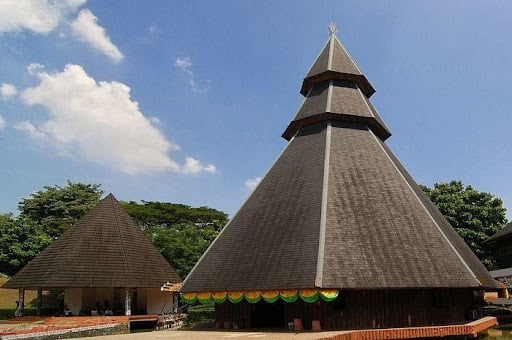 Rumah Honai: Tradisi dan Keunikan Arsitektur Papua Barat