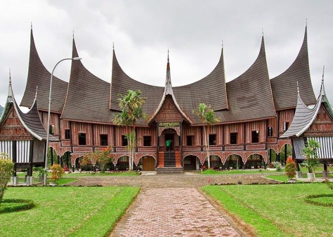 Keindahan dan Keunikan Rumah Adat Rumah Gobel di Indonesia