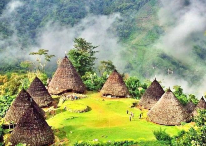 Keindahan dan Keunikan Rumah Adat Rumah Mbaru Niang di Nusa Tenggara