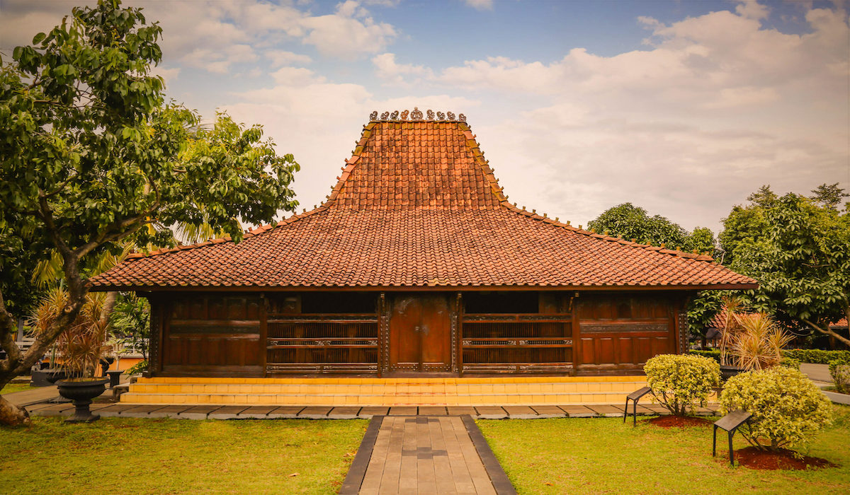 Keindahan dan Ciri Khas Rumah Adat Rumah Gobel di Indonesia