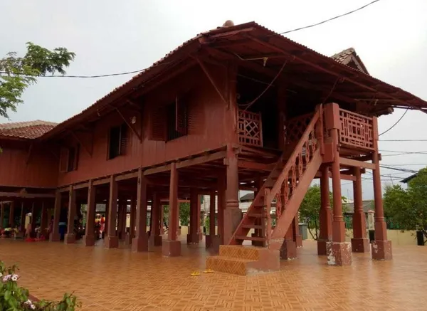 Keindahan dan Fungsi Rumah Adat Betawi Panggung