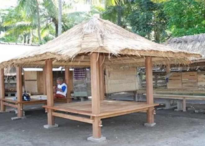 Keindahan Rumah Adat Rumah Berugaq Sekenam di Tanah Minang