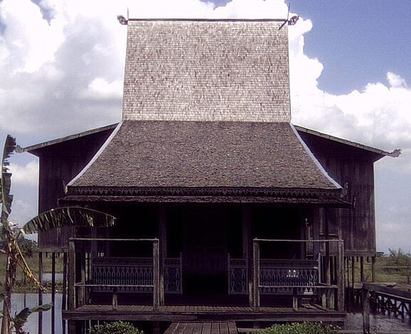Keunikan Rumah Adat Imah Perahu Kumurep di Kalimantan Selatan
