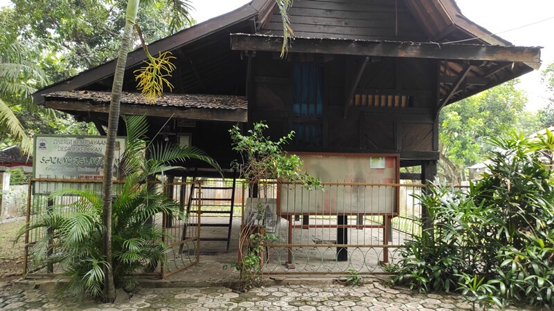 Keunikan Rumah Adat Rumah Saung Ranggon di Jakarta
