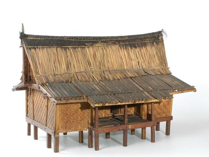 Mengenal Rumah Adat Imah Capit Gunting Khas Sunda