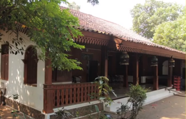 Mengenal Rumah Adat Rumah Cara Gudang: Arsitektur Tradisional Indonesia