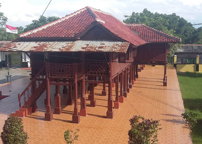 Keindahan dan Ciri Khas Rumah Adat Betawi Panggung