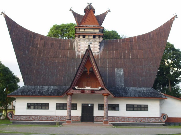 Keindahan dan Ciri Khas Rumah Adat Rumah Pakpak di Sumatera Utara