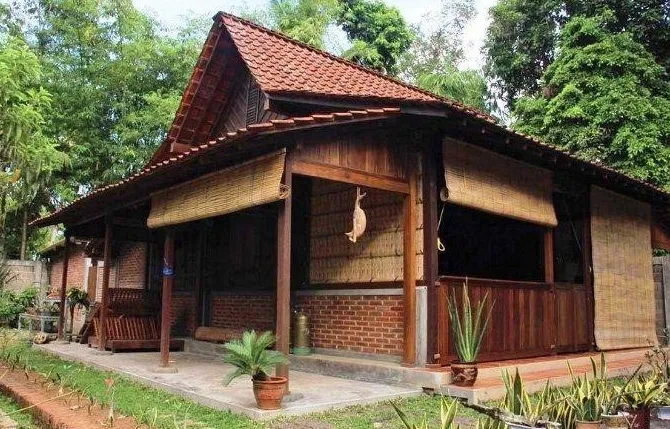 Keindahan Rumah Adat Imah Jolopong dari Tradisi Sunda