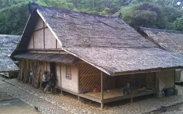 Keindahan Rumah Adat Sulah Nyanda: Warisan Budaya Nias