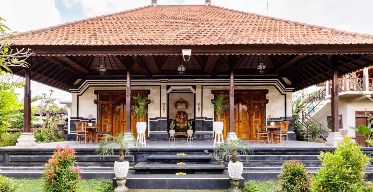 Keunikan Rumah Bale Dauh: Rumah Adat Tradisional Bali