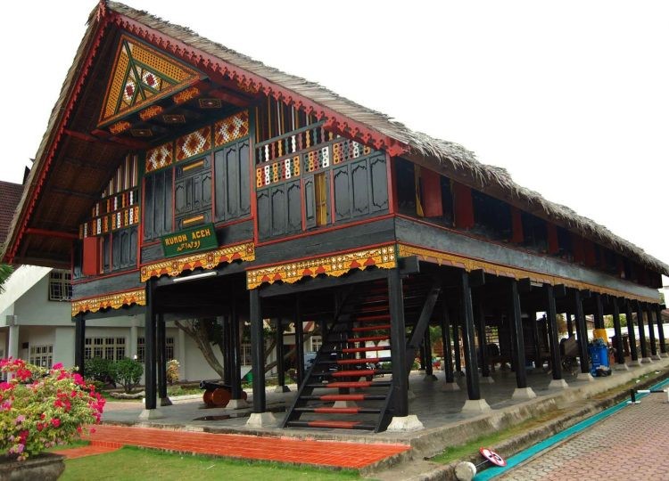 Rumah Adat Rumah Gobel: Warisan Budaya Tradisional Indonesia