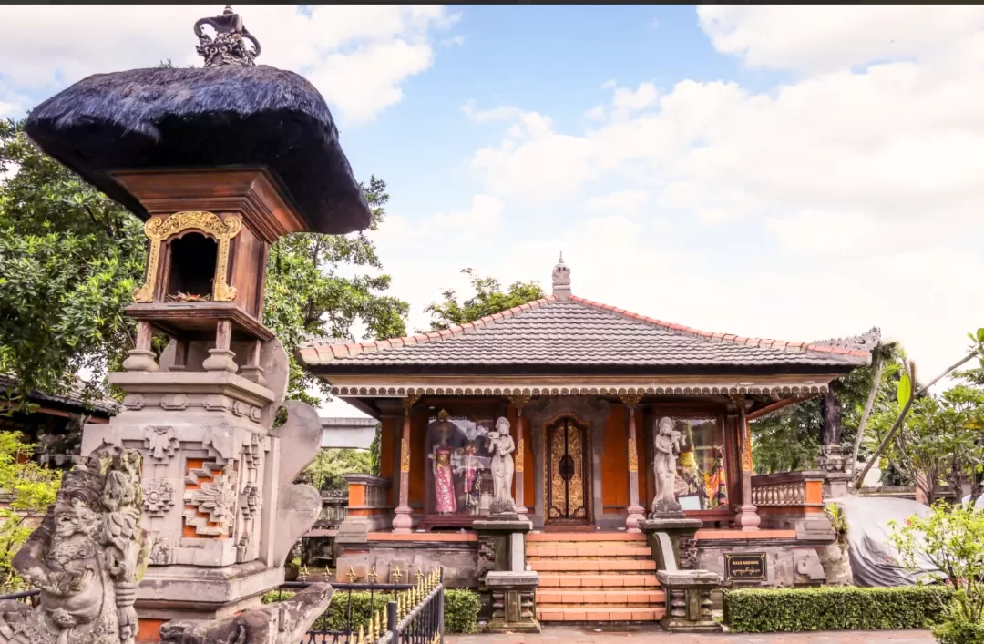 Keunikan Rumah Adat Rumah Bale: Tradisi dan Arsitektur Bali