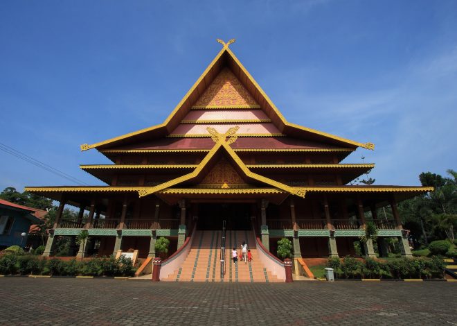 Keindahan Rumah Adat Rumah Balai Selaso Jatuh di Sumatera Selatan