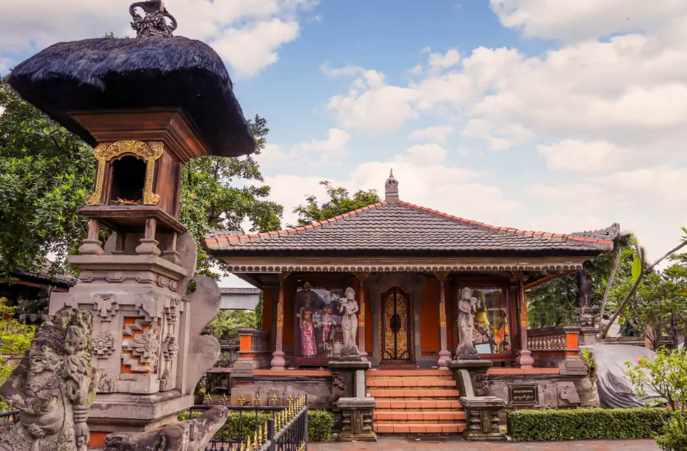 Rumah Adat Rumah Baluk: Warisan Budaya Khas dari Bali