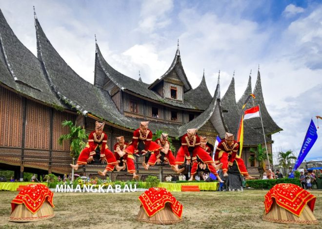 Rumah Adat Rumah Gadang Gajah Maharam: Warisan Budaya Minangkabau