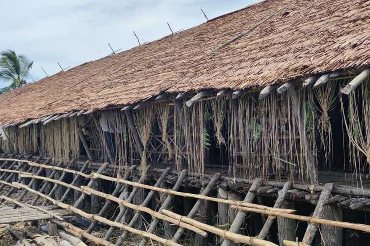 Rumah Adat Rumah Jew: Warisan Budaya dan Arsitektur Tradisional