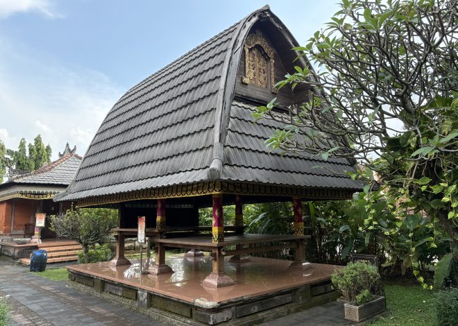 Mengulik Keunikan Rumah Adat Rumah Jineng di Indonesia